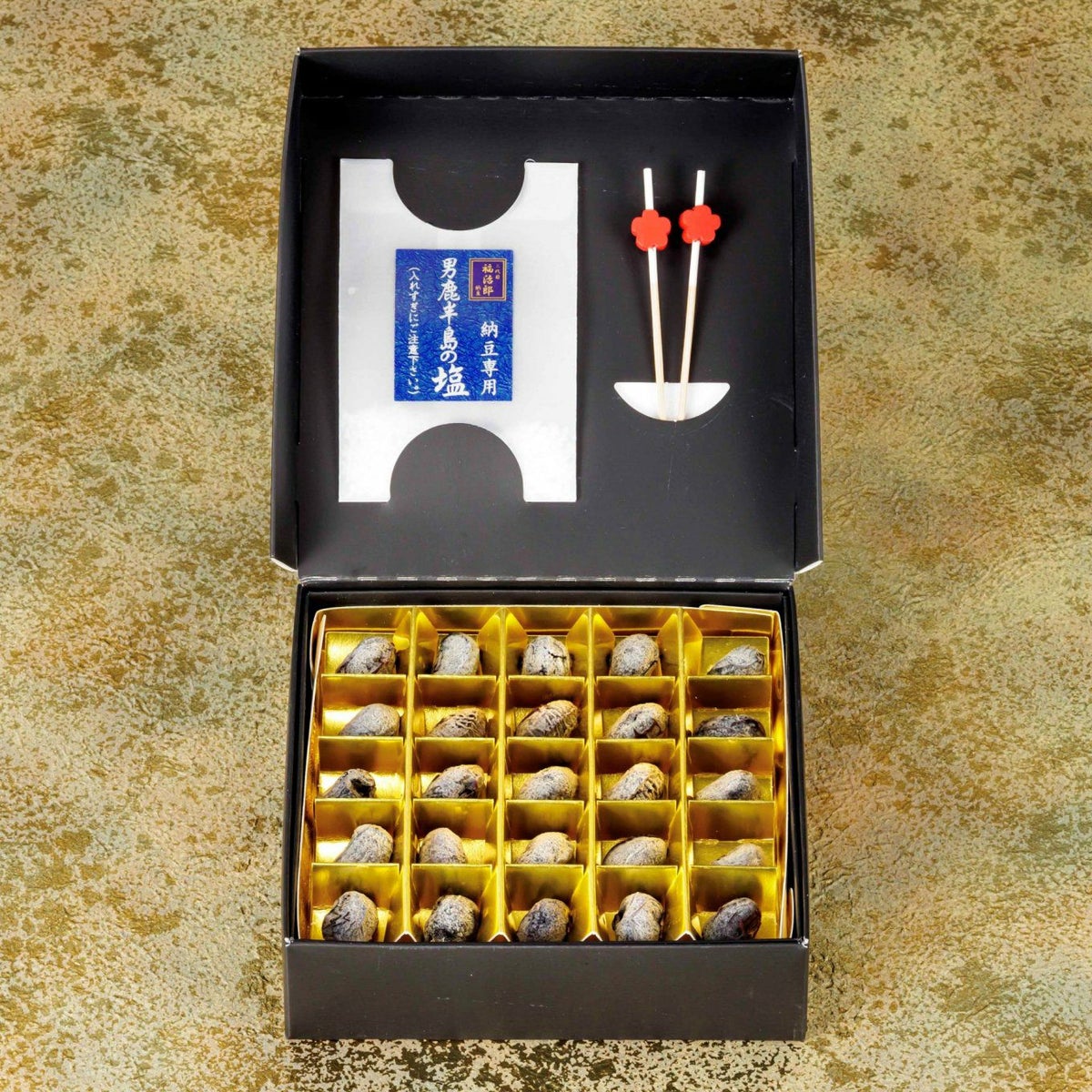 一粒発酵丹波黒納豆中身２